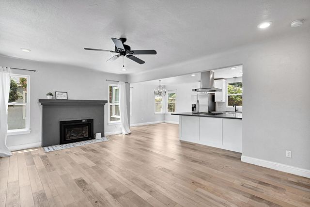 1465 N Harrison Avenue, Fresno, CA 93728