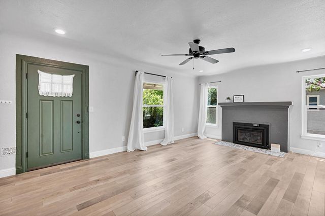 1465 N Harrison Avenue, Fresno, CA 93728