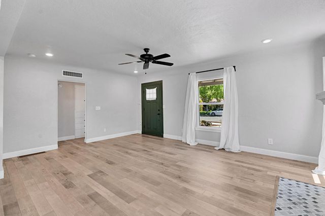 1465 N Harrison Avenue, Fresno, CA 93728