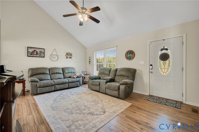 9825 Cedar Ln, Disputanta, VA 23842