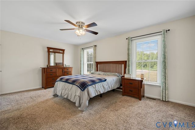9825 Cedar Ln, Disputanta, VA 23842