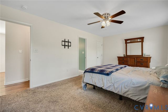 9825 Cedar Ln, Disputanta, VA 23842