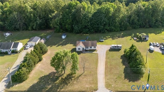 9825 Cedar Ln, Disputanta, VA 23842