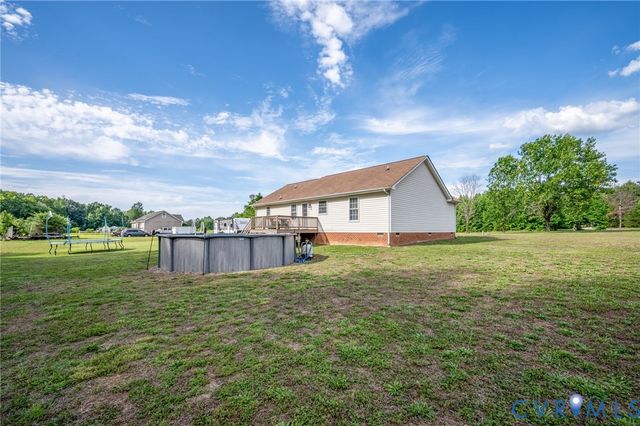 9825 Cedar Ln, Disputanta, VA 23842