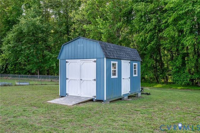 9825 Cedar Ln, Disputanta, VA 23842
