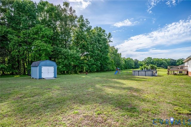 9825 Cedar Ln, Disputanta, VA 23842