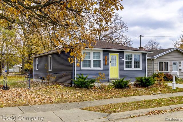 23826 Kate Ave, Warren, MI 48091