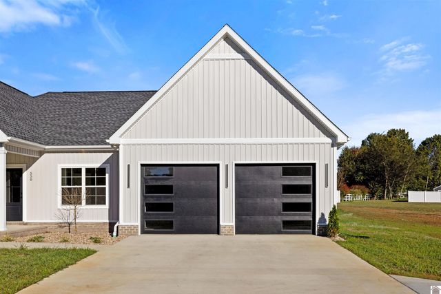 550 Wiswell Rd W # 141, Murray, KY 42071