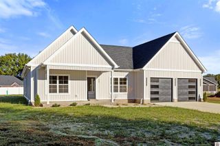 550 Wiswell Rd W # 141, Murray, KY 42071