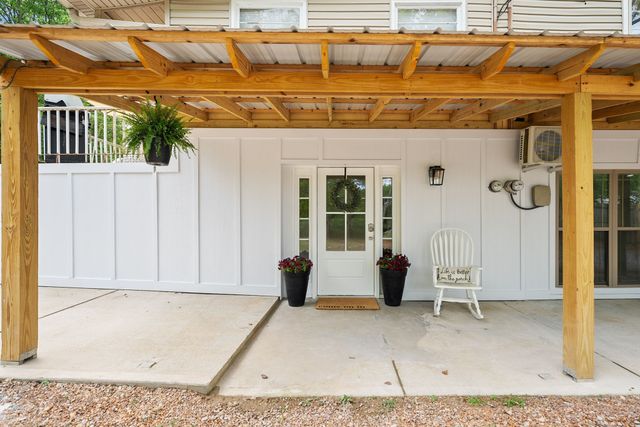 311 Beech St, Clarksville, TN 37042