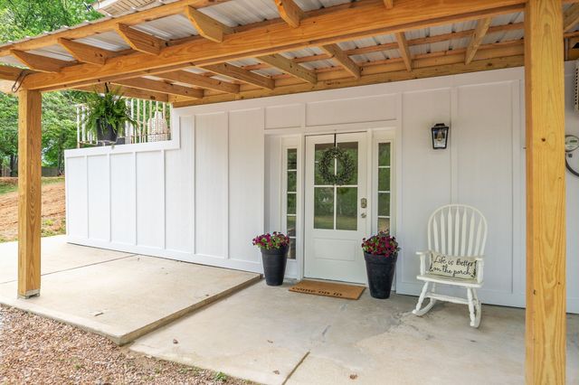 311 Beech St, Clarksville, TN 37042
