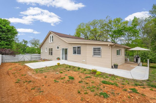 311 Beech St, Clarksville, TN 37042