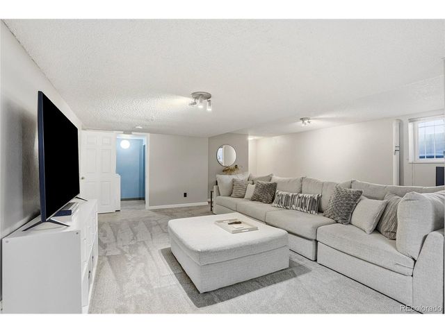 8095 E Colorado Ave 2, Denver, CO 80231