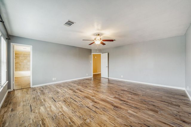 928 Justeford DR, Pflugerville, TX 78660