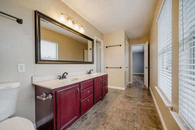 928 Justeford DR, Pflugerville, TX 78660
