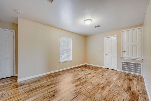 928 Justeford DR, Pflugerville, TX 78660