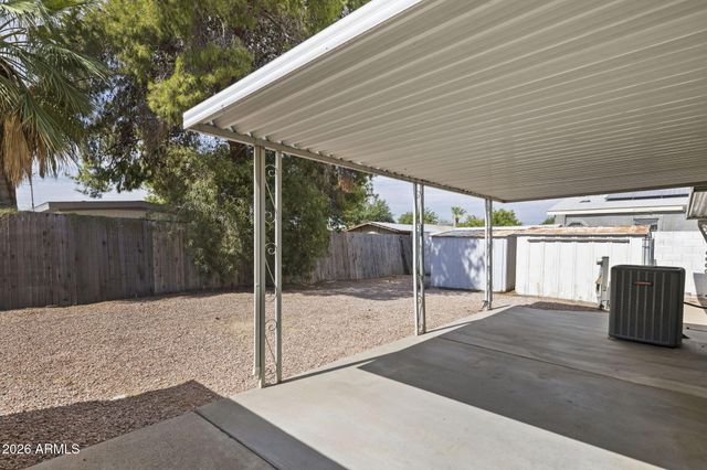 233 E MICHELLE Drive, Phoenix, AZ 85022