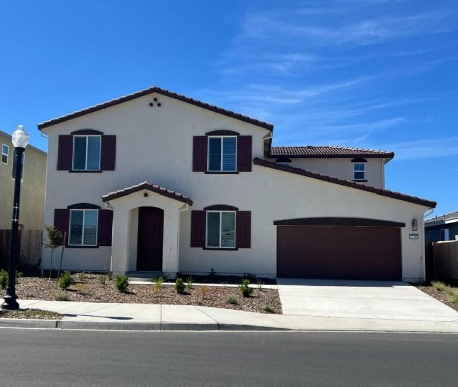 5201 Harpswell Way, Sacramento, CA 95835