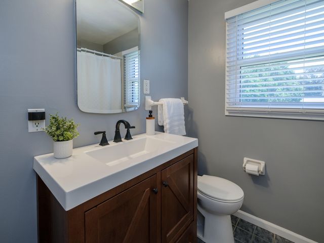 575 Kimberly Street, Galesburg, MI 49053