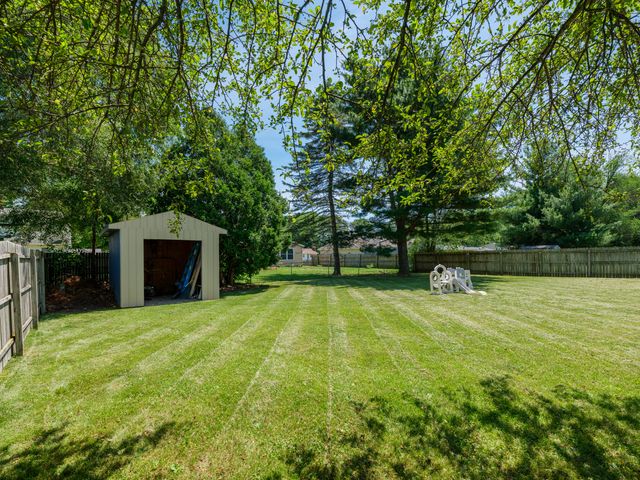 575 Kimberly Street, Galesburg, MI 49053