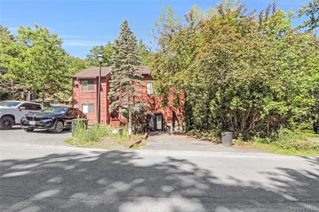 29 Meadowlark Lane, Woodridge, NY 12789