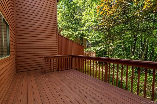 29 Meadowlark Lane, Woodridge, NY 12789
