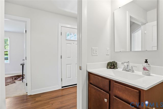 831 Vickilee Rd, North Chesterfield, VA 23236