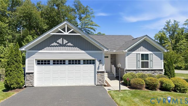 831 Vickilee Rd, North Chesterfield, VA 23236