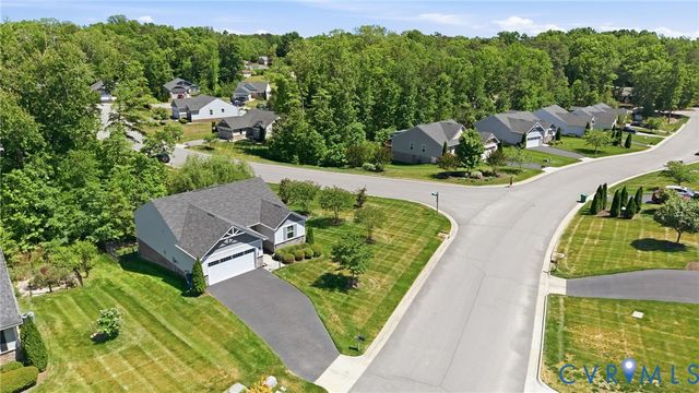 831 Vickilee Rd, North Chesterfield, VA 23236