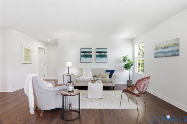 831 Vickilee Rd, North Chesterfield, VA 23236