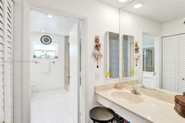 6141 Old Court Road 229, Boca Raton, FL 33433