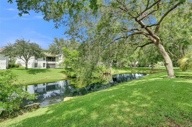 6141 Old Court Road 229, Boca Raton, FL 33433