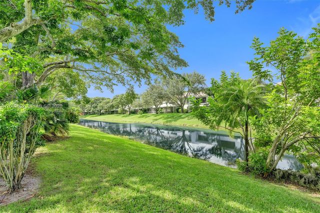 6141 Old Court Road 229, Boca Raton, FL 33433