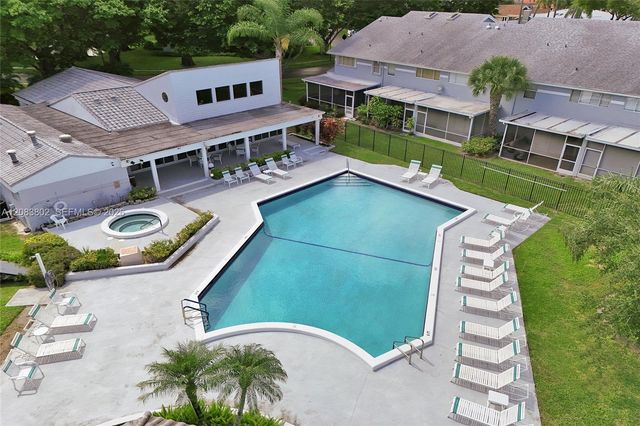 6141 Old Court Road 229, Boca Raton, FL 33433
