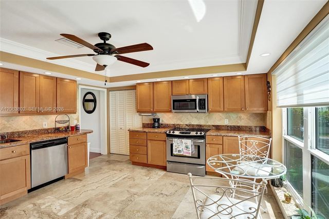 6141 Old Court Road 229, Boca Raton, FL 33433