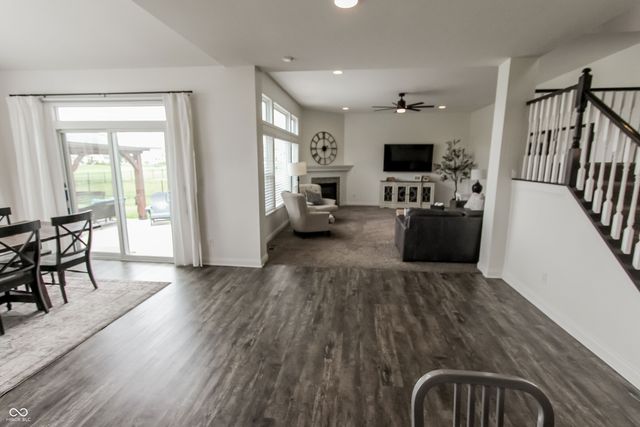2382 Silver Rose Drive, Avon, IN 46123