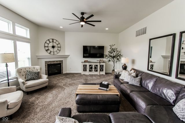 2382 Silver Rose Drive, Avon, IN 46123