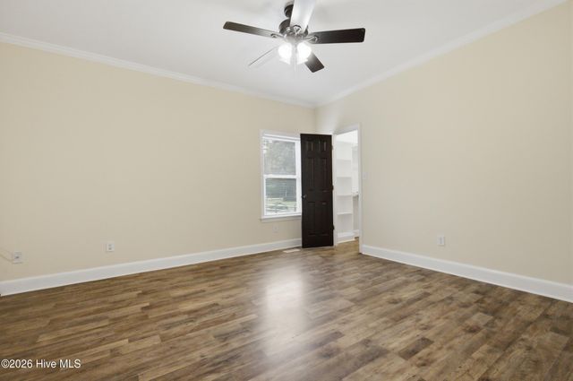 613 Knotts Island Road, Knotts Island, NC 27950