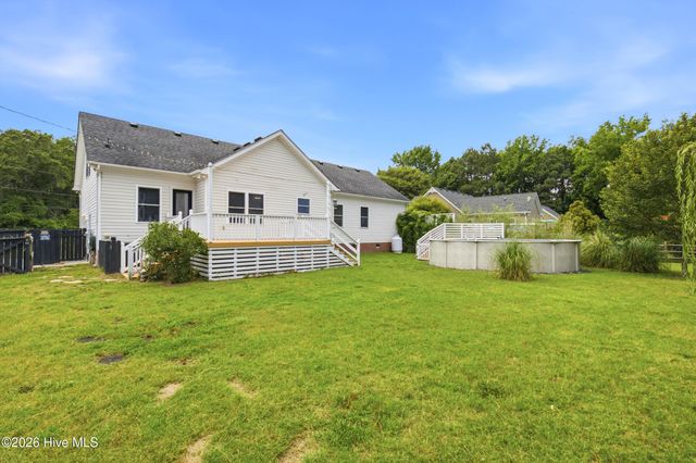 613 Knotts Island Road, Knotts Island, NC 27950