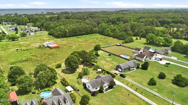 613 Knotts Island Road, Knotts Island, NC 27950
