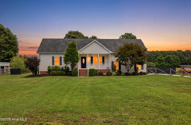 613 Knotts Island Road, Knotts Island, NC 27950