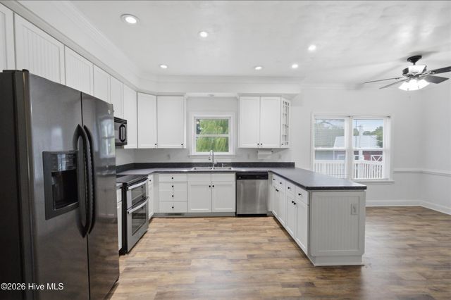 613 Knotts Island Road, Knotts Island, NC 27950