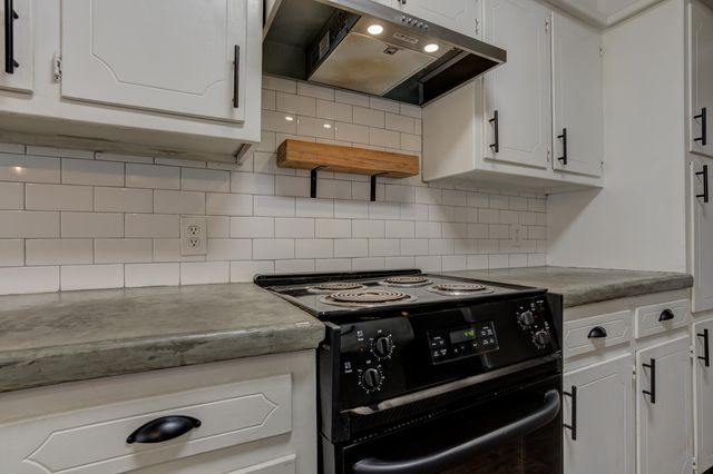 7106 Zoar Avenue, Lubbock, TX 79424