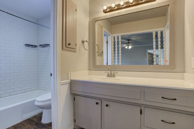 7106 Zoar Avenue, Lubbock, TX 79424