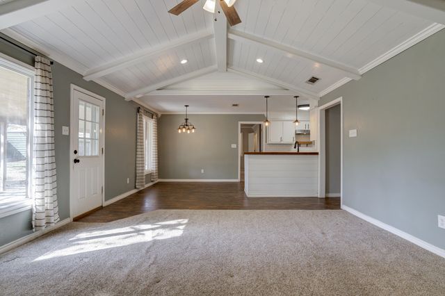 7106 Zoar Avenue, Lubbock, TX 79424