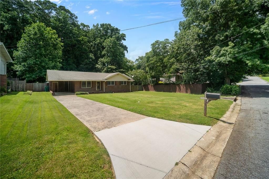 3464 NAVAHO SE Trail, Smyrna, GA 30080