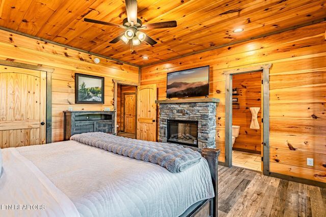 218 Pinnacle Drive, Gatlinburg, TN 37738