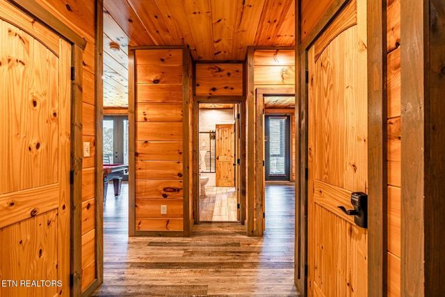 218 Pinnacle Drive, Gatlinburg, TN 37738