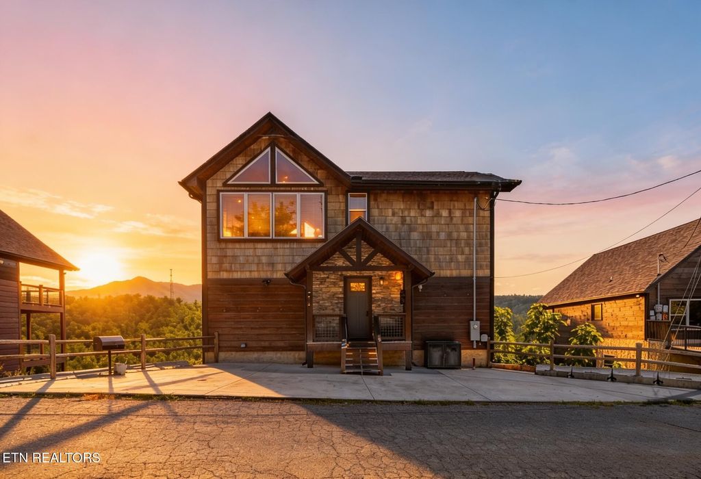218 Pinnacle Drive, Gatlinburg, TN 37738