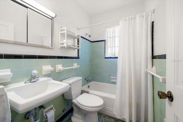 1524 MAPLE STREET, Clearwater, FL 33755